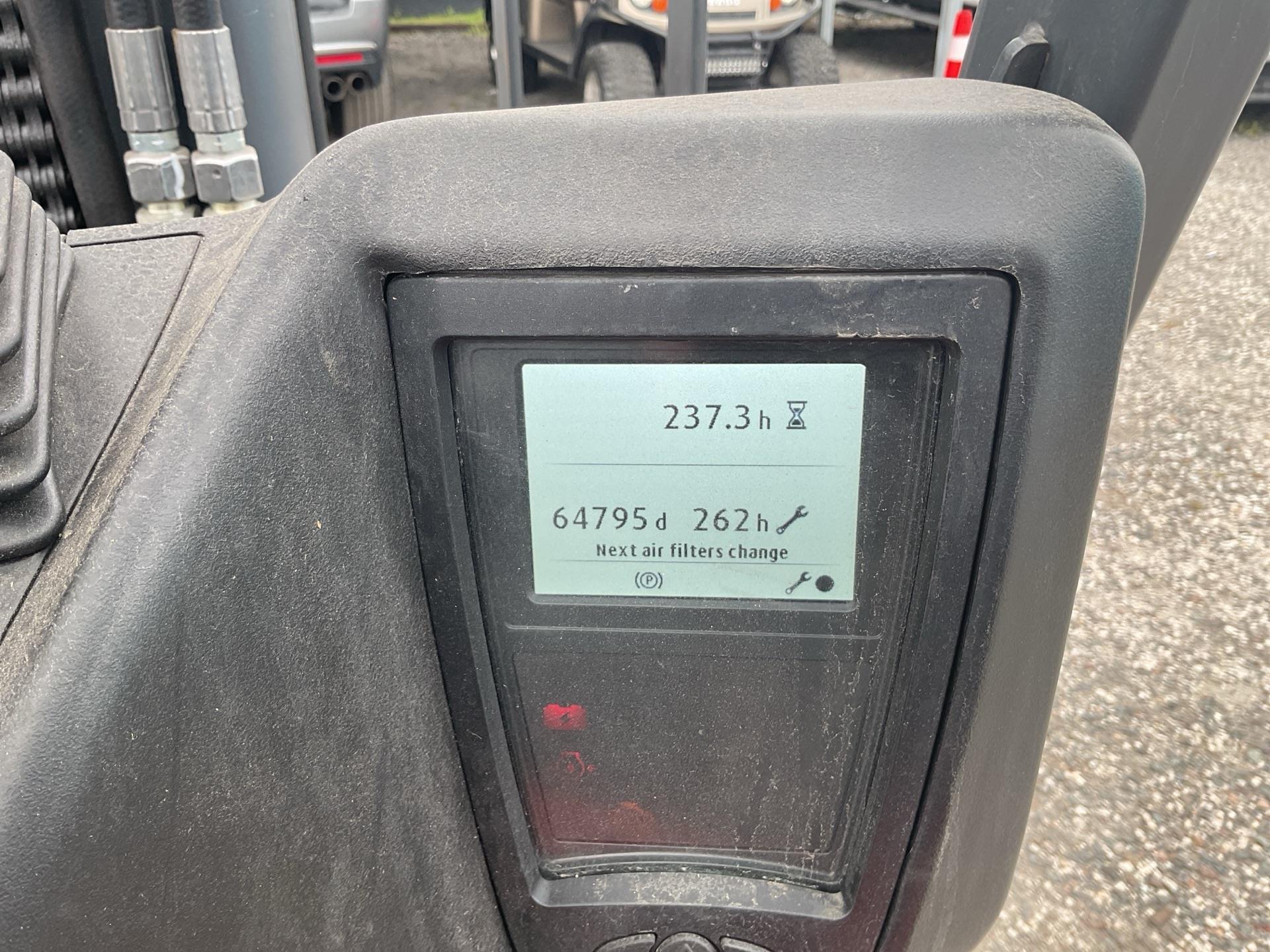 2024 Linde HT27CT