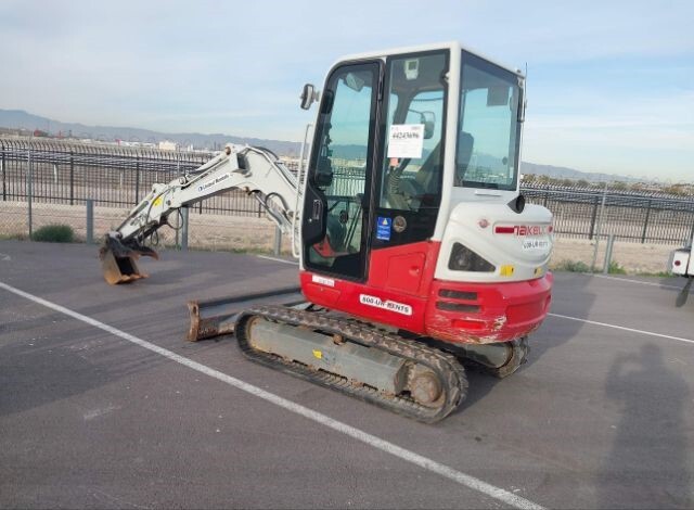 2019 Takeuchi TB235-2CR