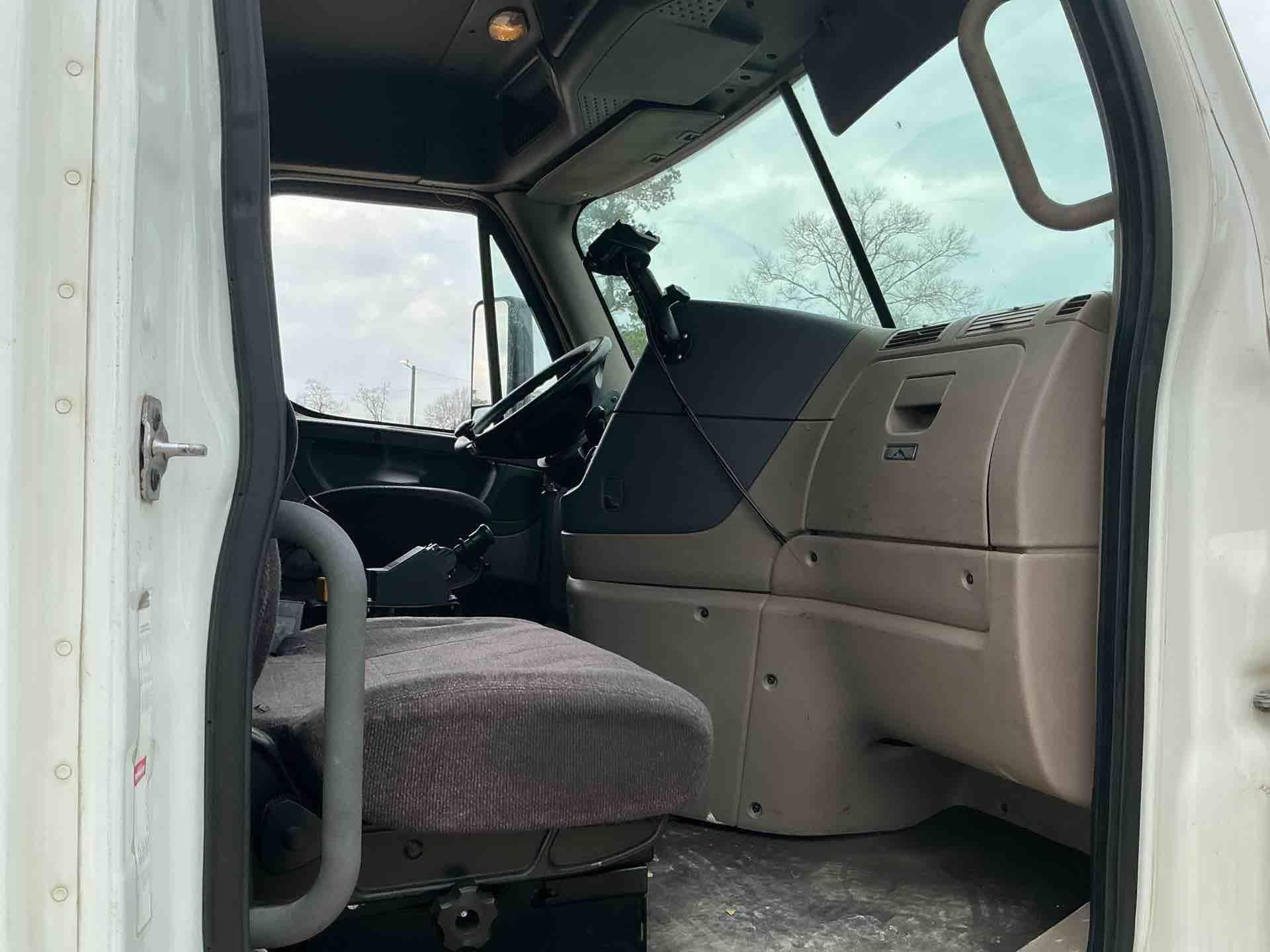2017 Freightliner CASCADIA