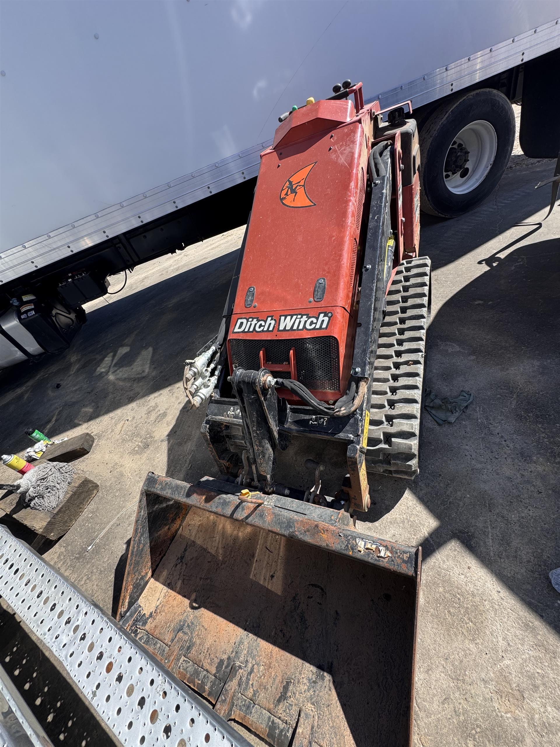 2025 Ditch Witch SK900