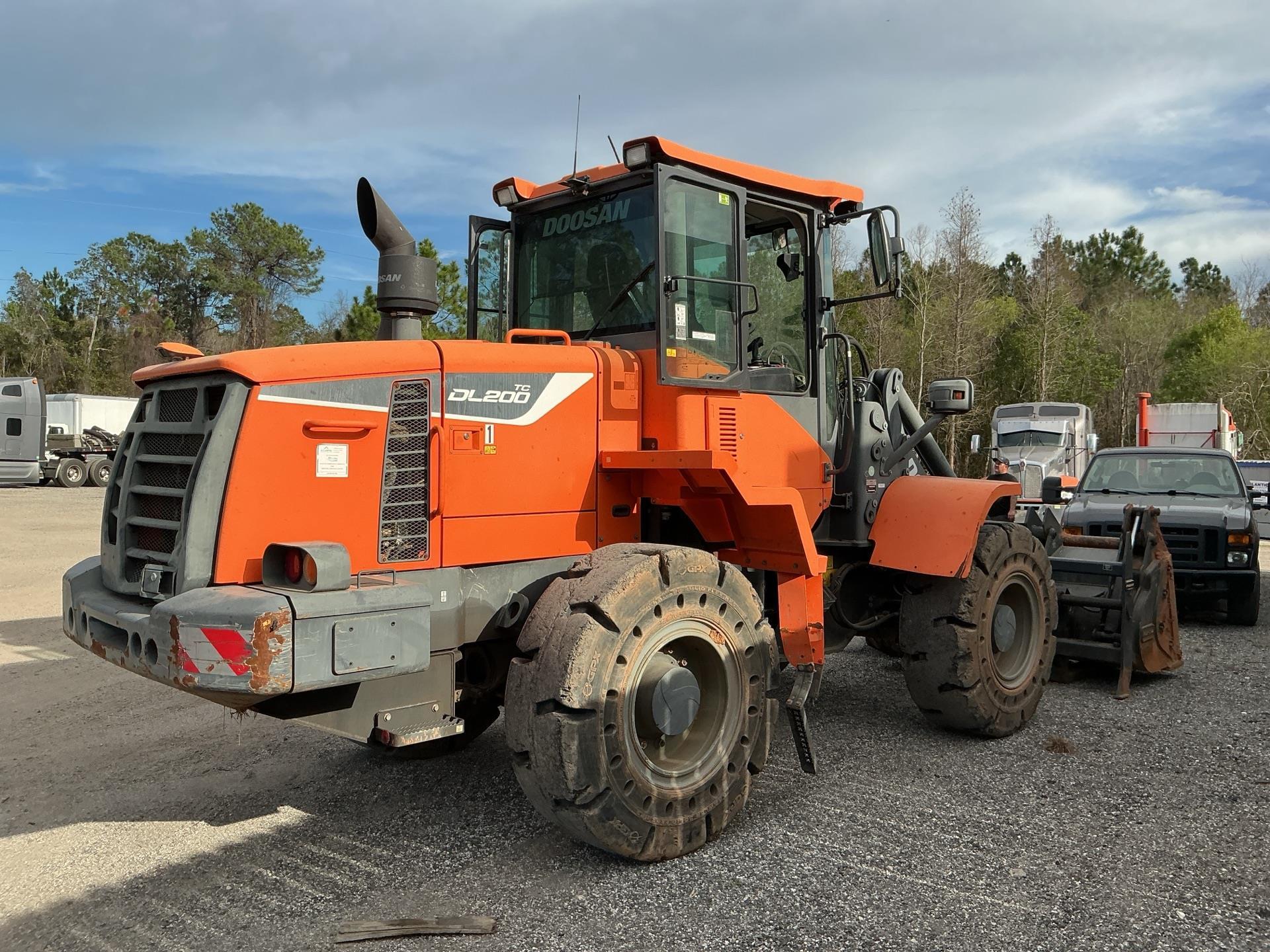 2020 Doosan DL200TC2-5-US210