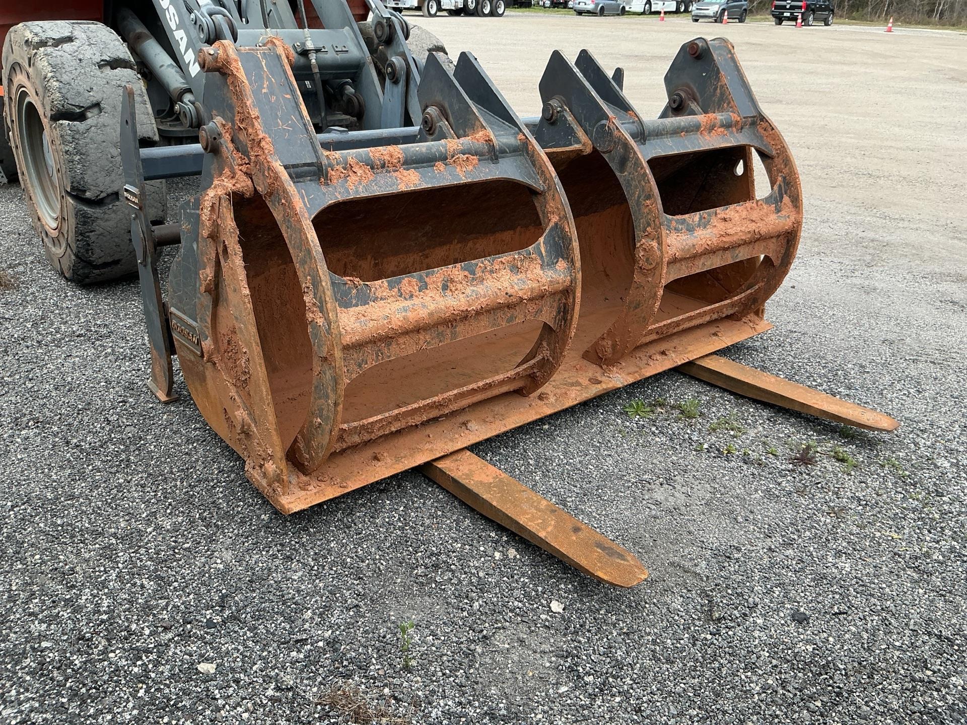 2020 Doosan DL200TC2-5-US210