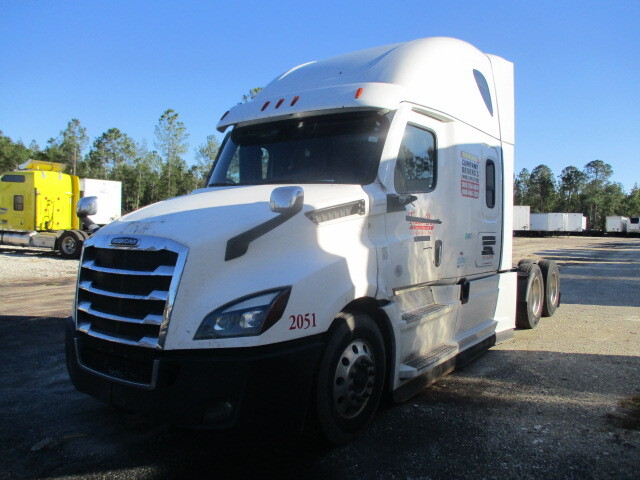 2020 Freightliner Cascadia 126