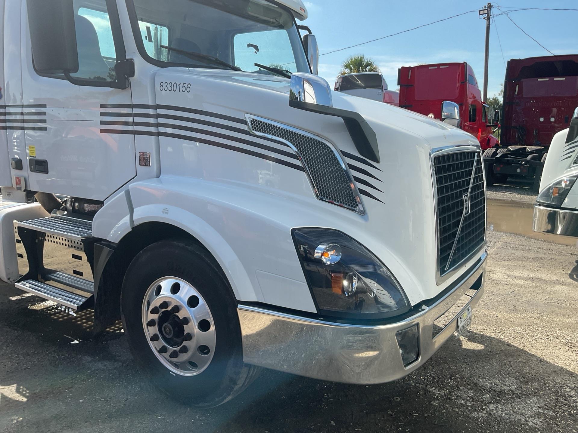 2018 Volvo VNL