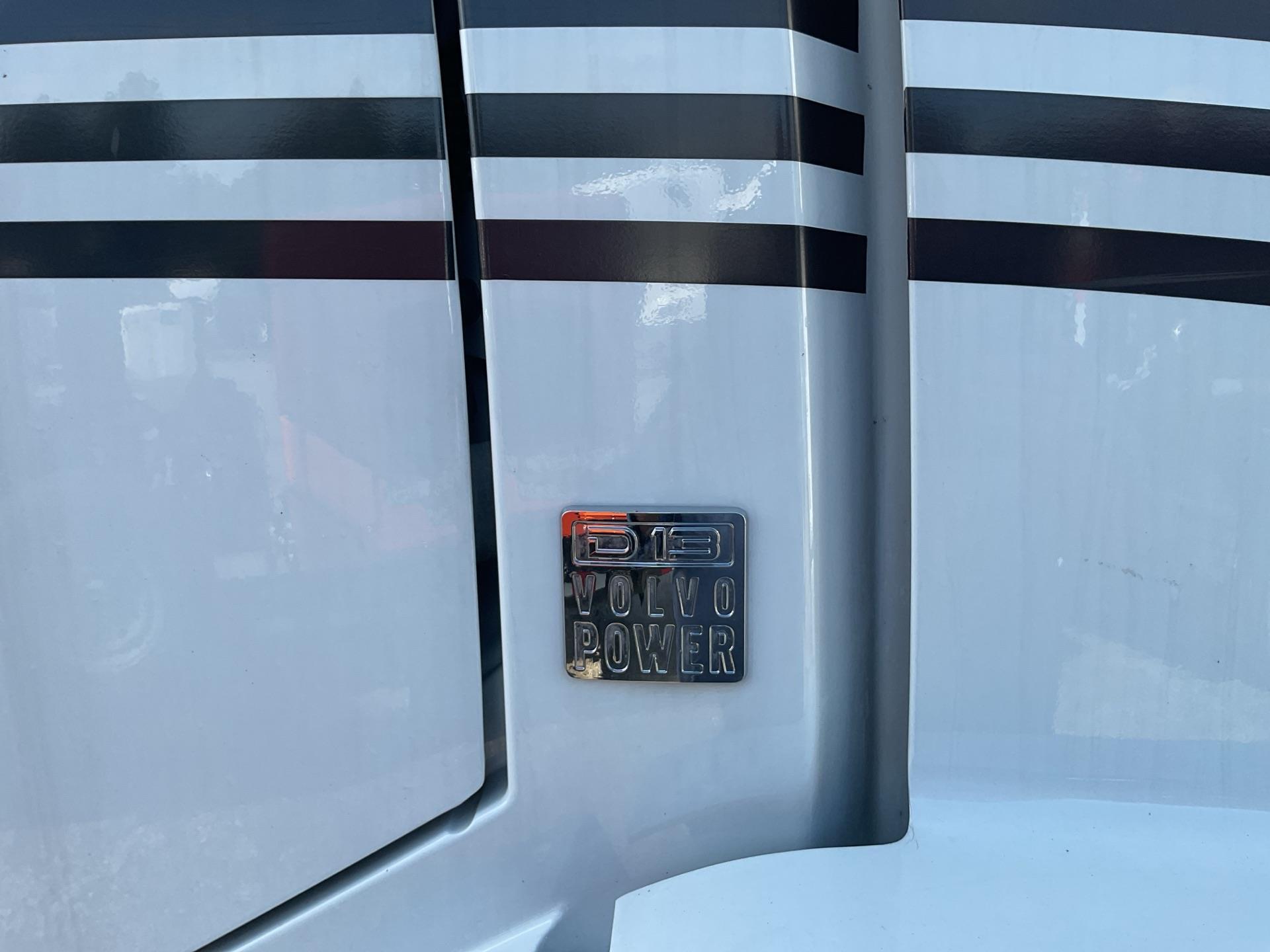 2018 Volvo VNL