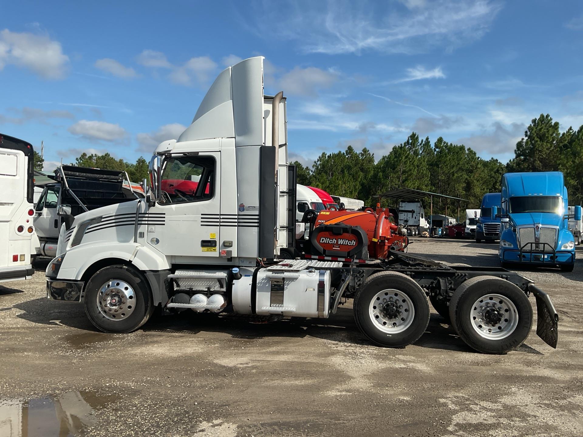 2018 Volvo VNL
