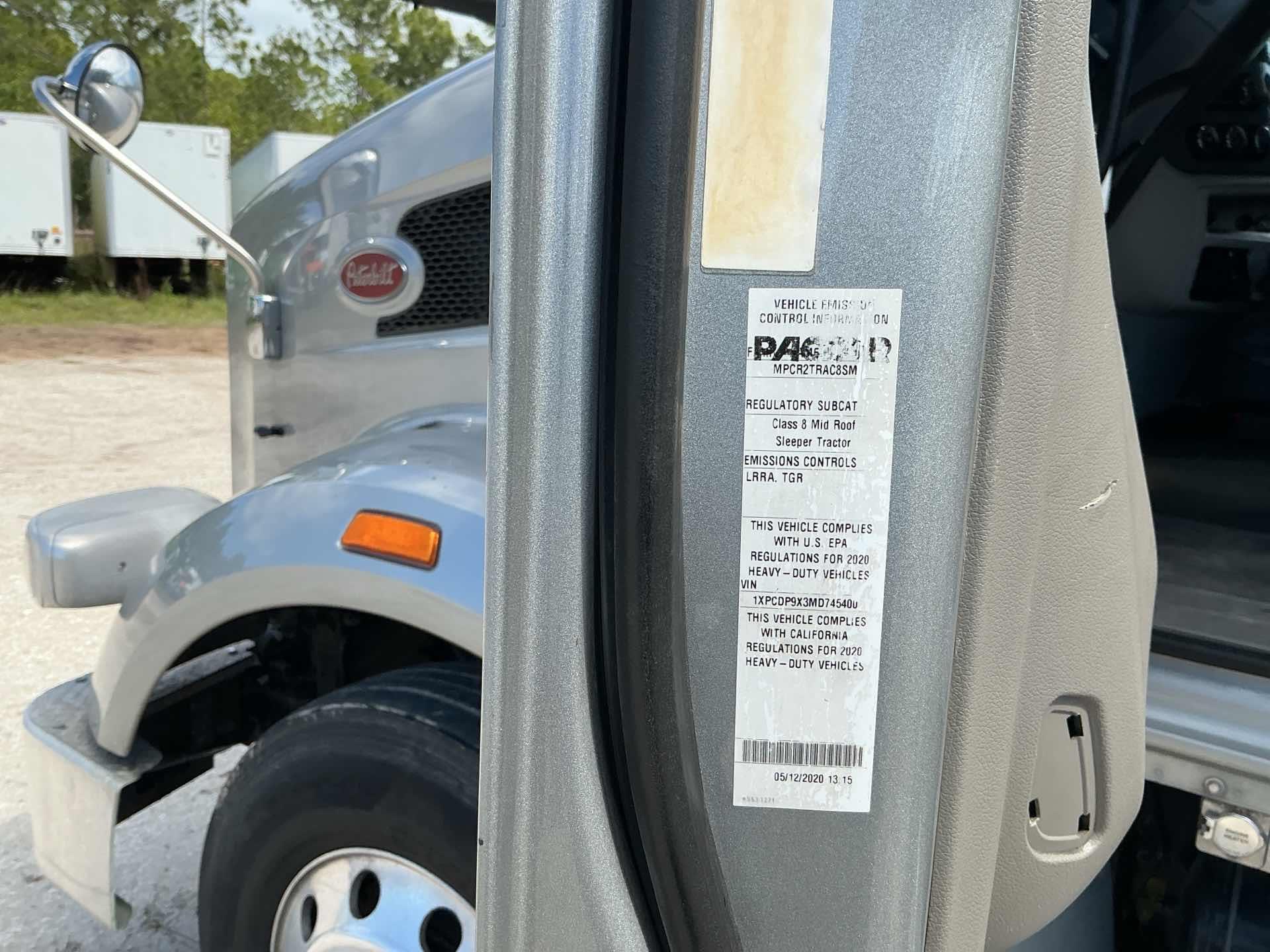 2021 Peterbilt 567