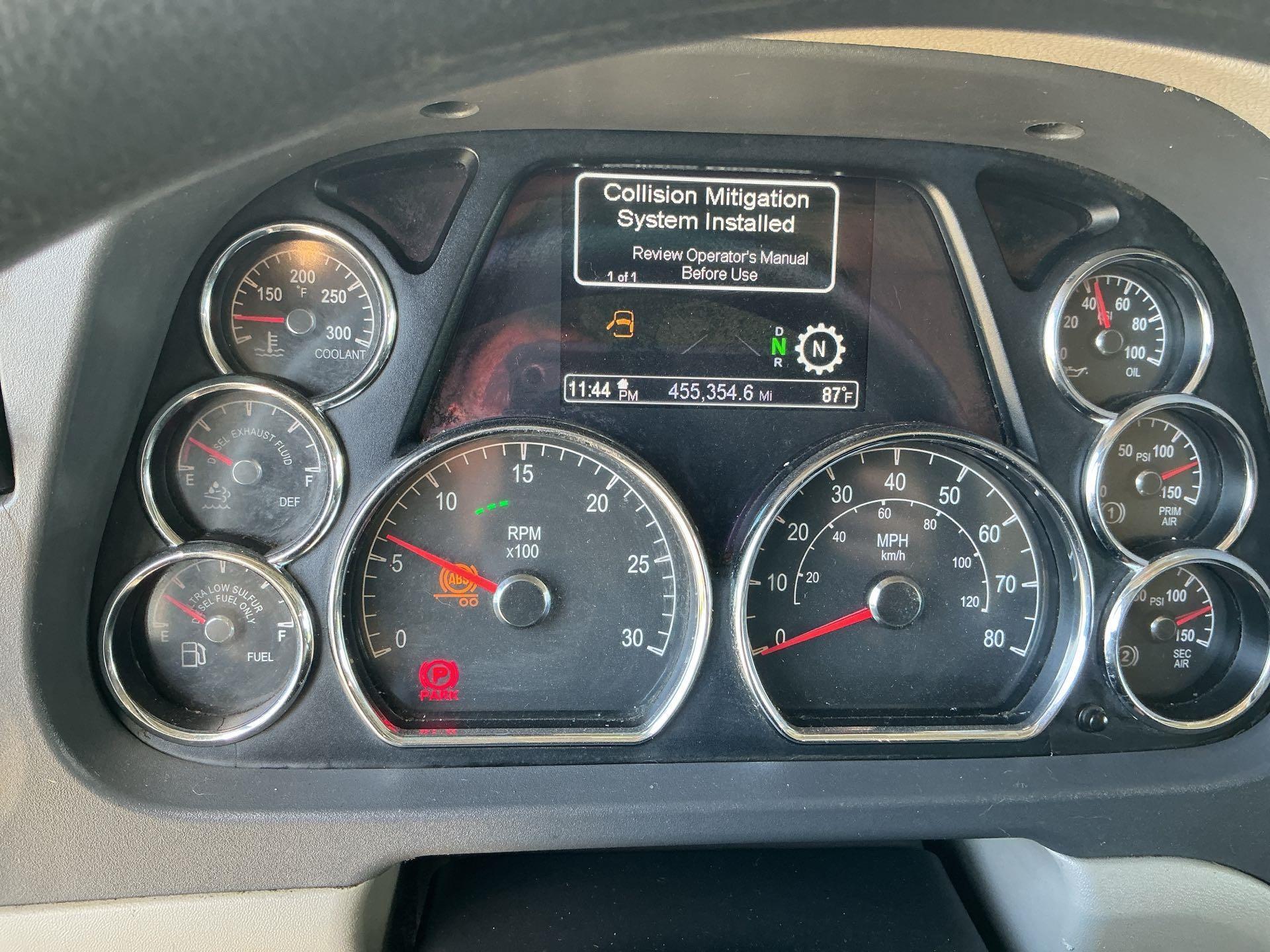 2021 Peterbilt 567