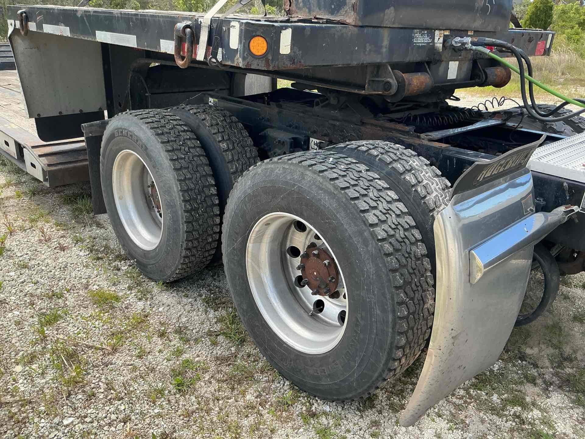 2021 Peterbilt 567