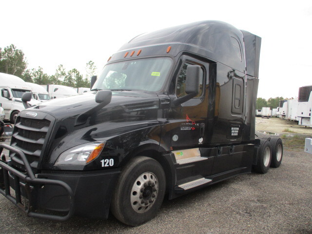 2018 Freightliner Cascadia 126