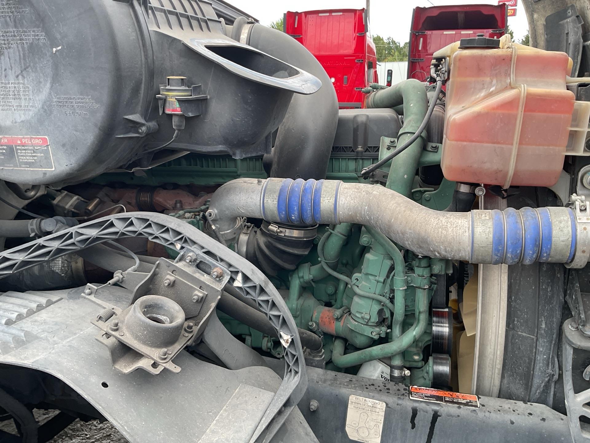 2018 Volvo VNL300