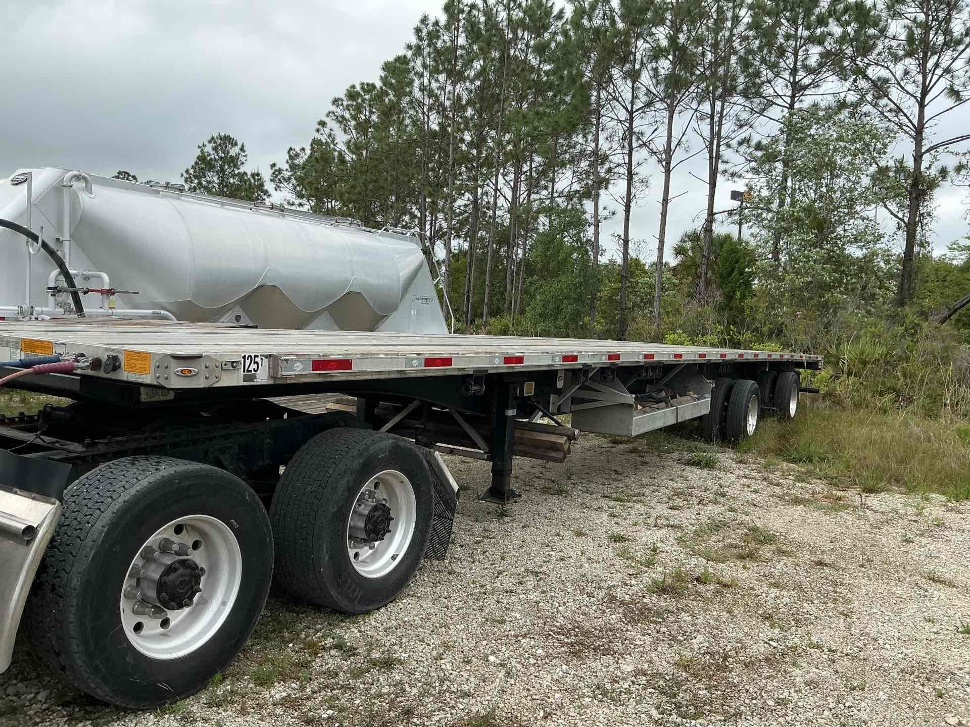 2024 Utility Flat bed