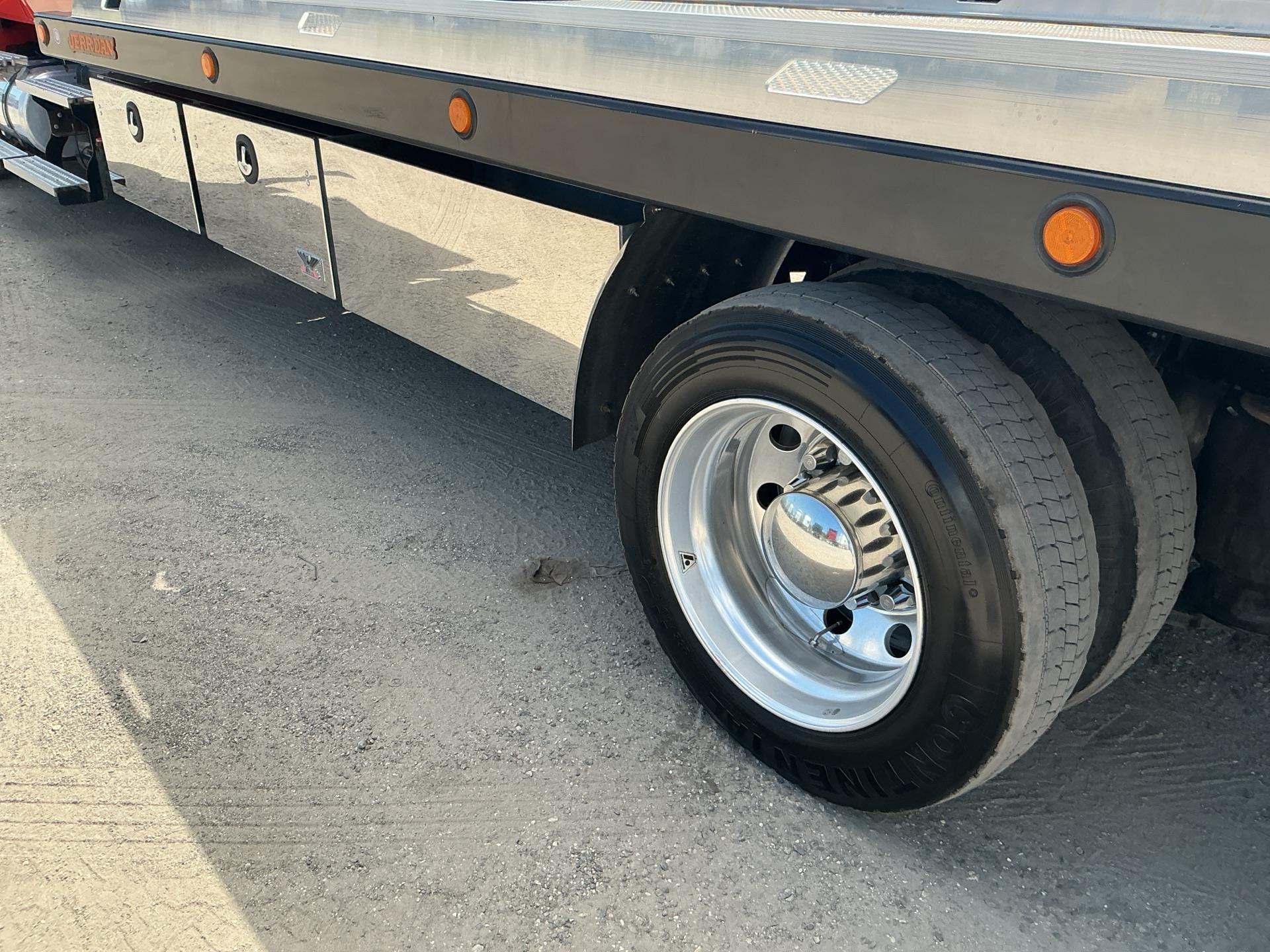 2025 International MV 607