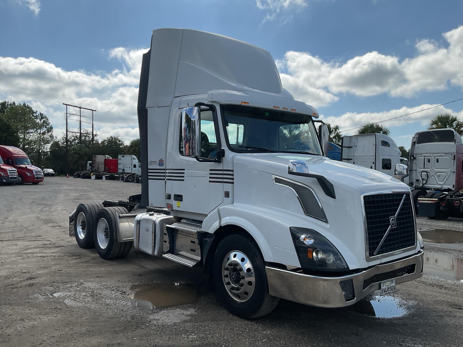 2018 Volvo VNL
