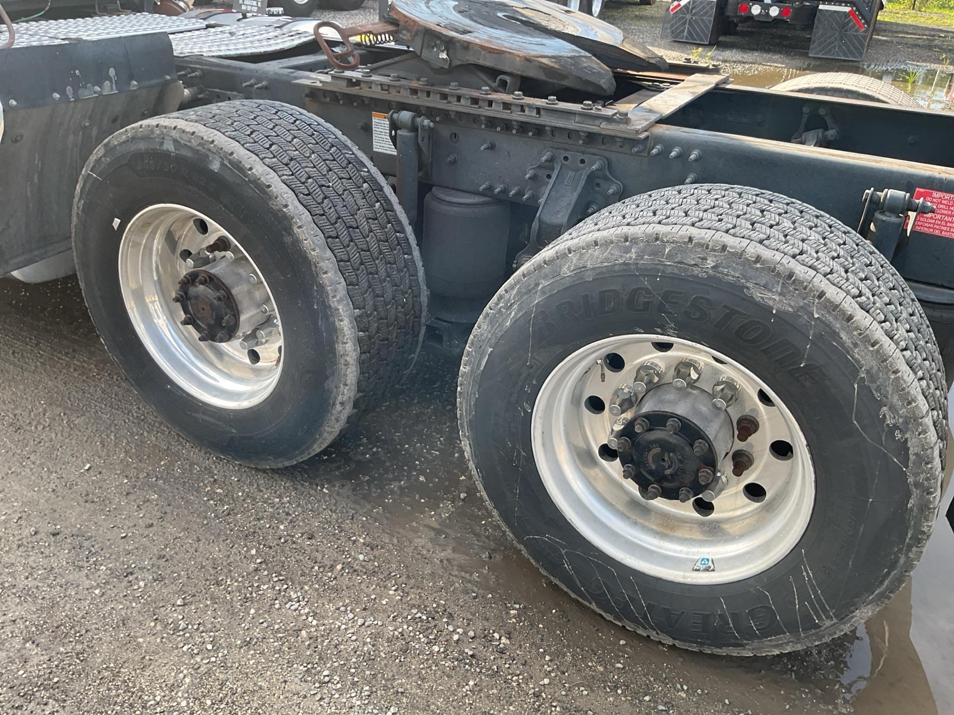 2018 Volvo VNL