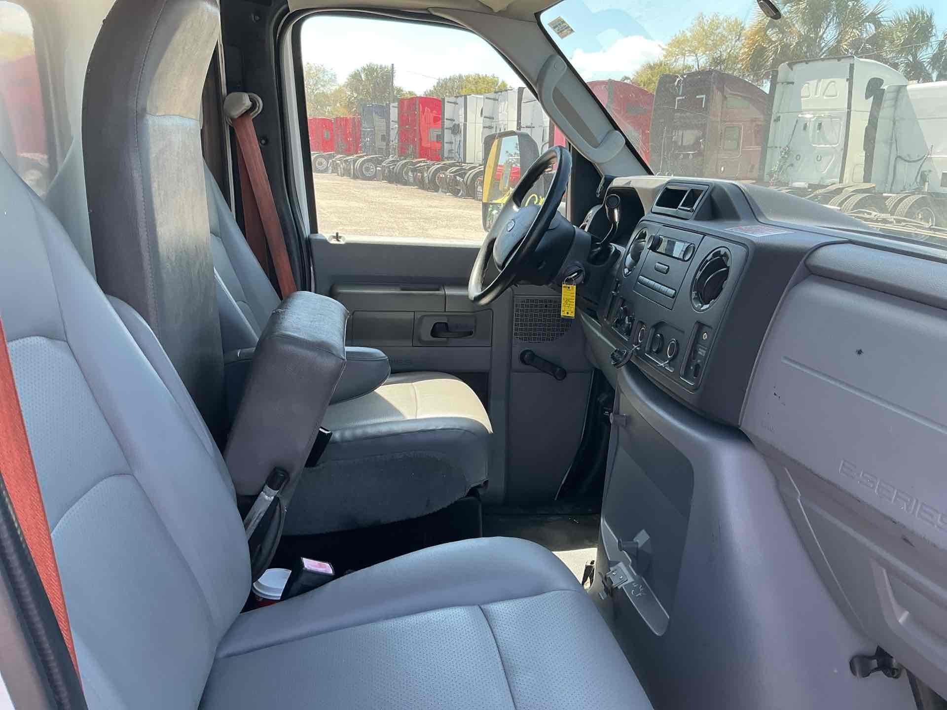 2014 Ford ECONOLINE