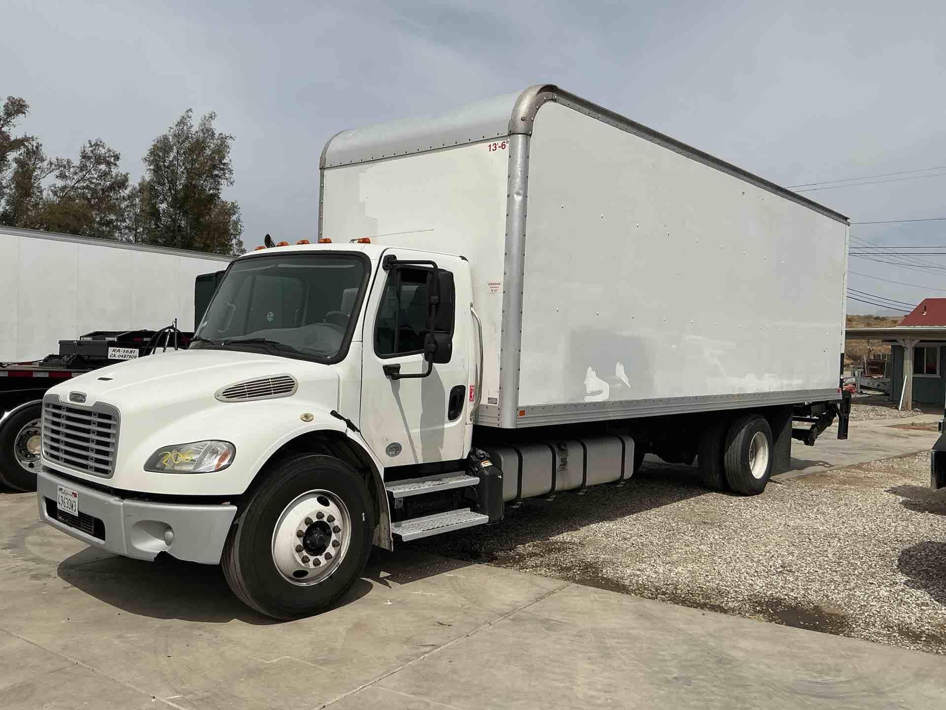 2018 Freightliner Business Class M2 106