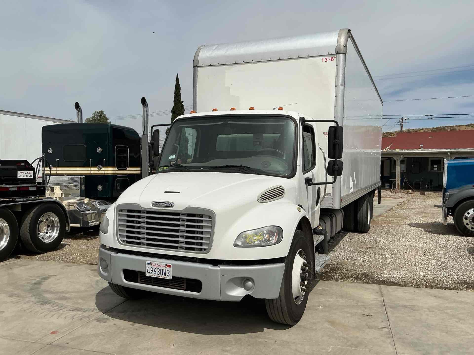 2018 Freightliner Business Class M2 106