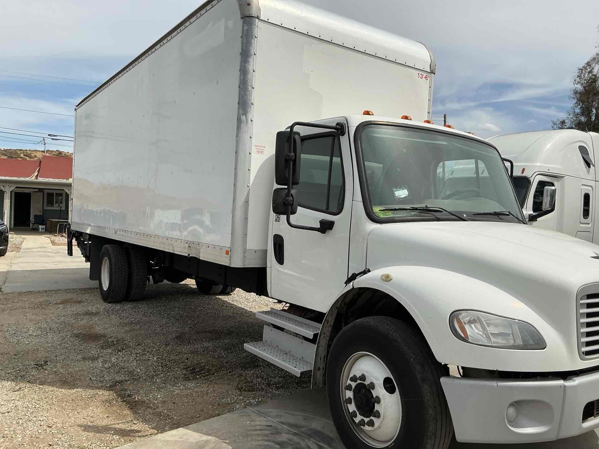 2018 Freightliner Business Class M2 106