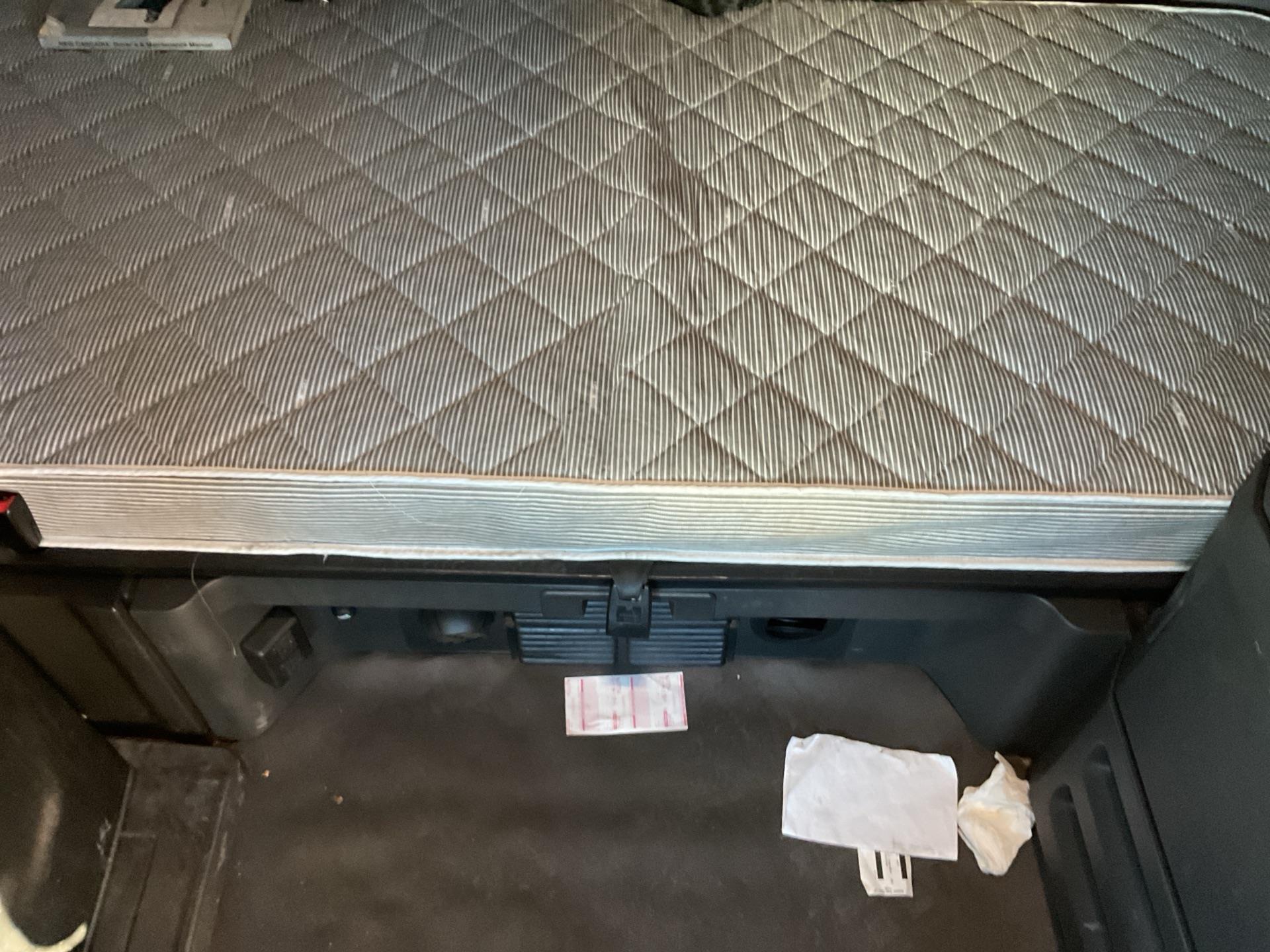 2020 Freightliner CASCADIA 126