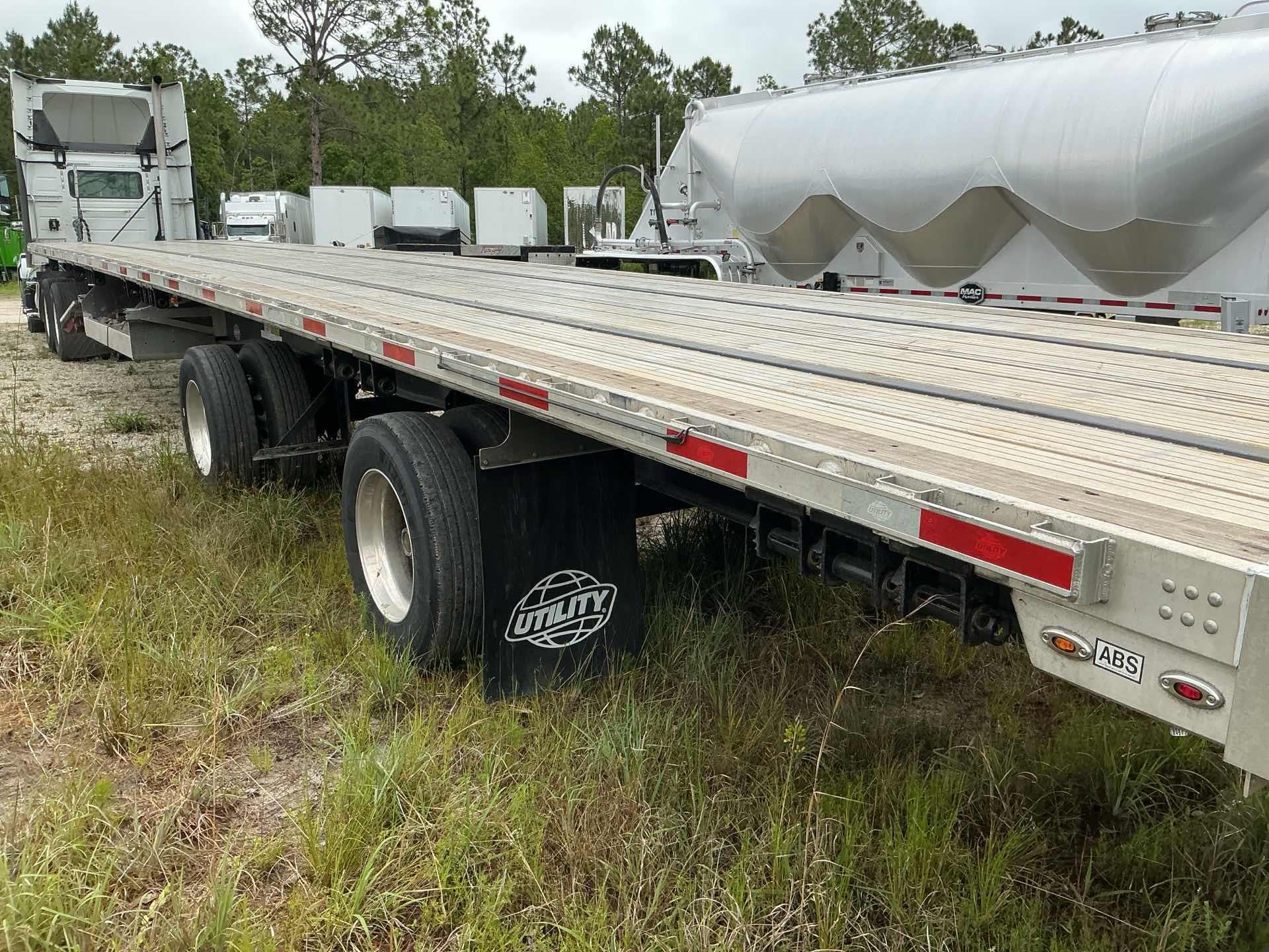 2024 Utility FLAT BED