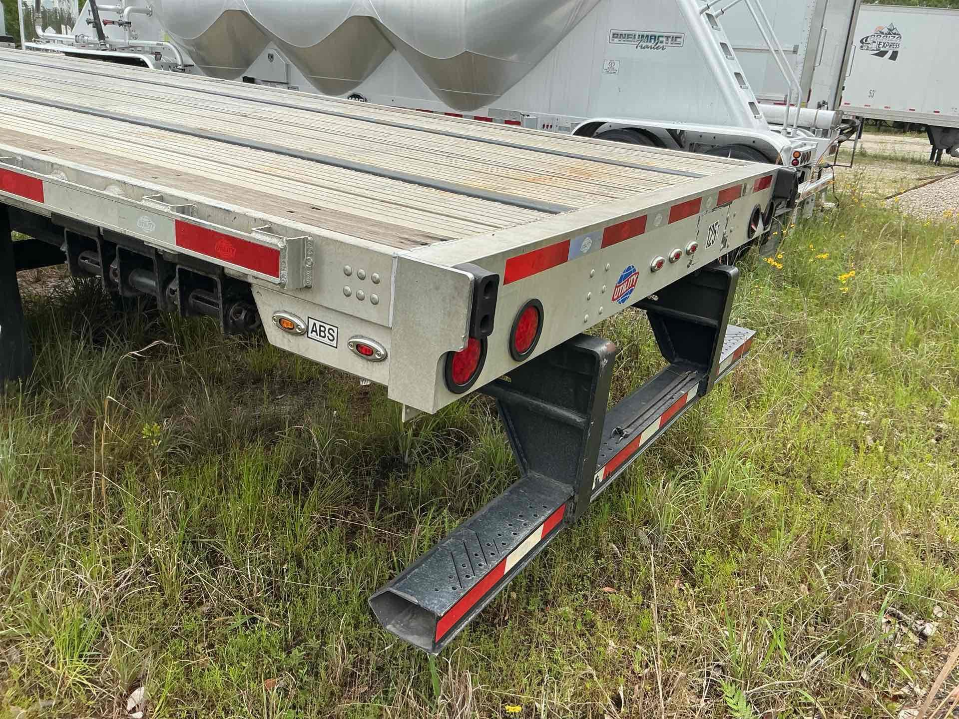 2024 Utility FLAT BED