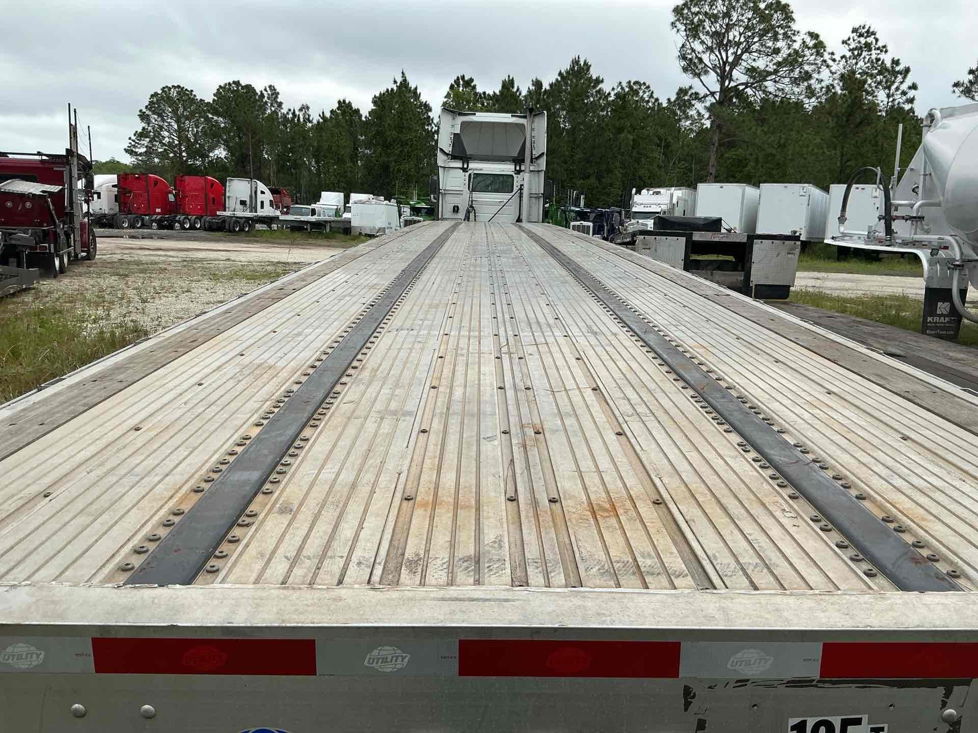2024 Utility FLAT BED