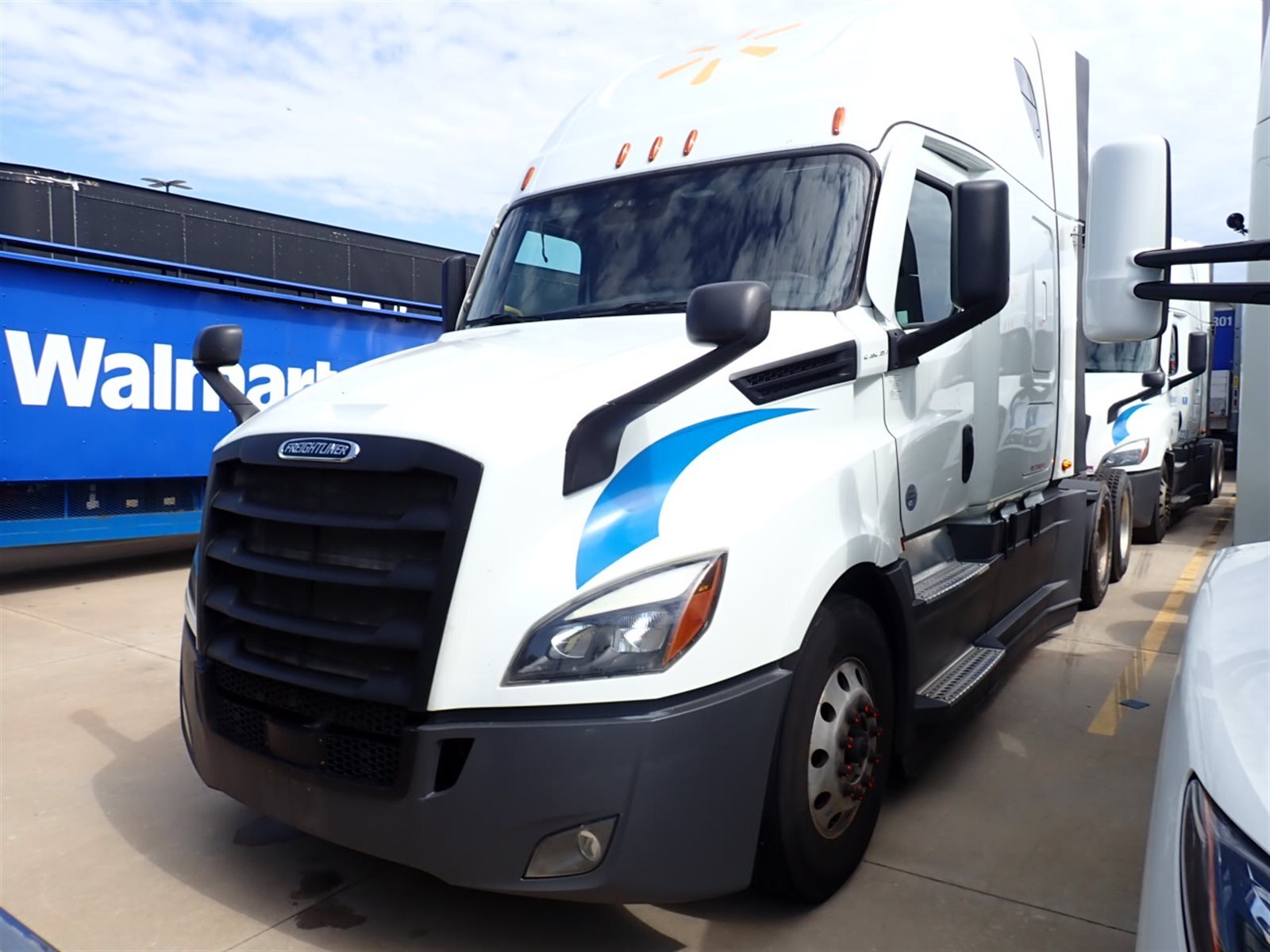 2022 Freightliner CASCADIA 126