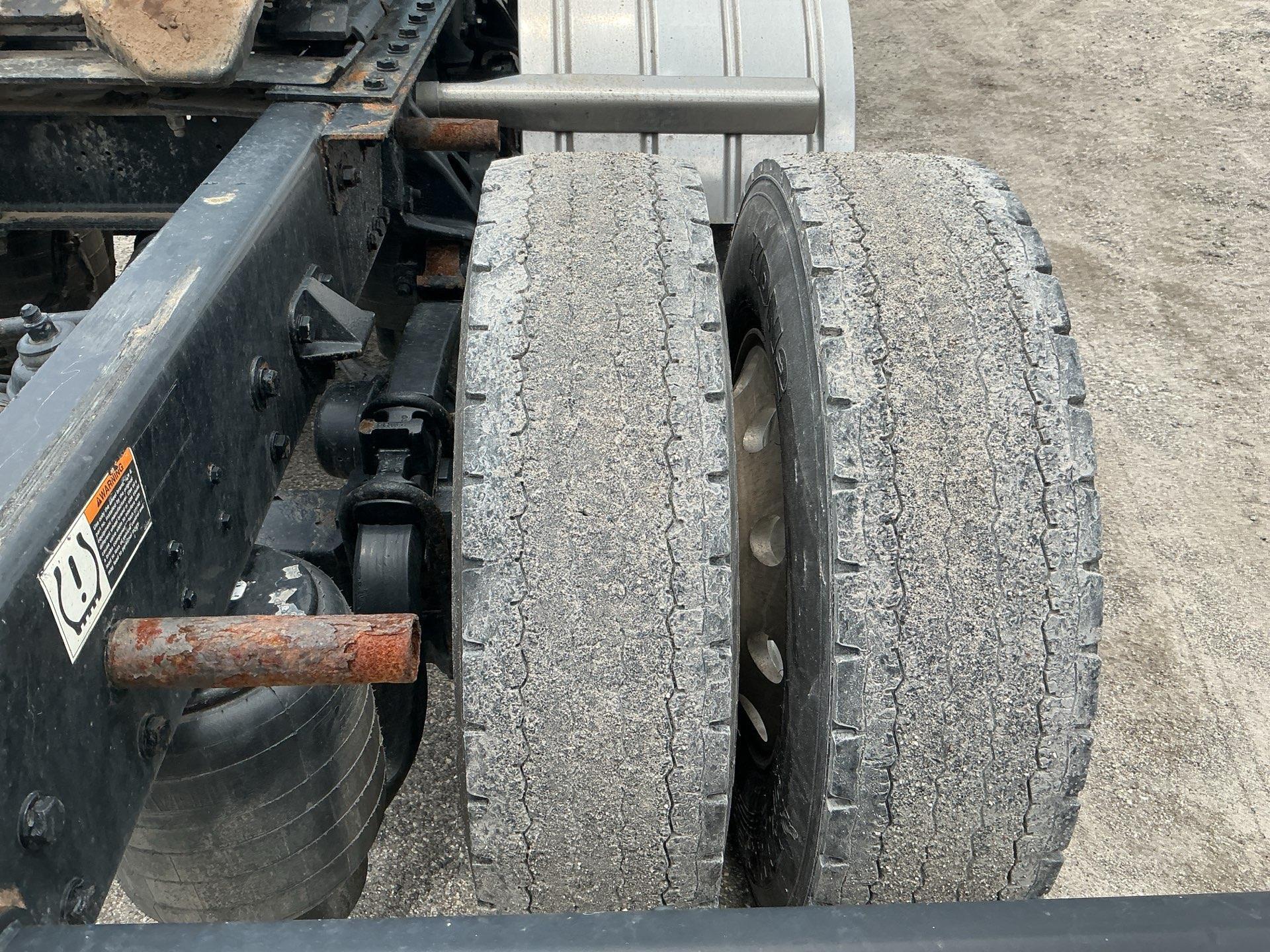2021 Kenworth W900