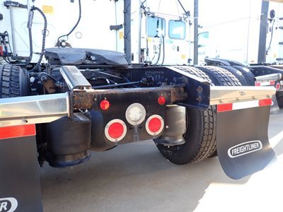 2022 Freightliner CASCADIA 126