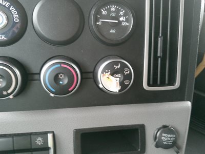 2022 Freightliner CASCADIA 126