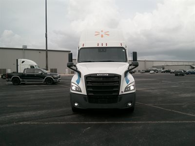 2022 Freightliner CASCADIA 126