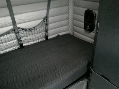 2022 Freightliner CASCADIA 126