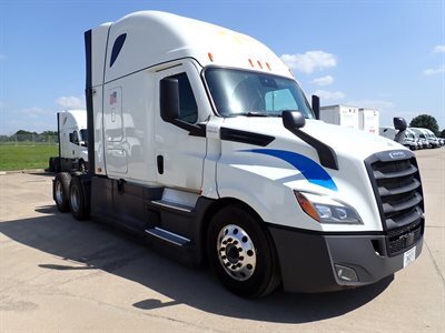 2022 Freightliner CASCADIA 126