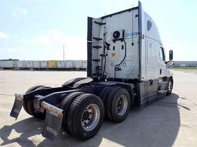 2022 Freightliner CASCADIA 126