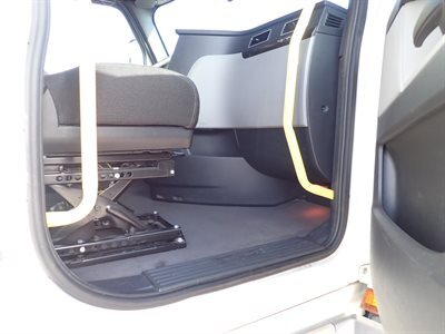 2022 Freightliner CASCADIA 126