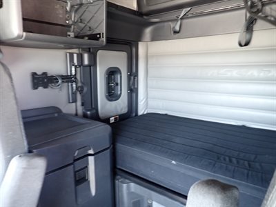 2022 Freightliner CASCADIA 126