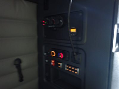 2022 Freightliner CASCADIA 126