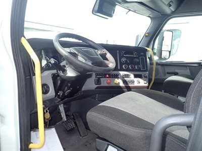 2022 Freightliner CASCADIA