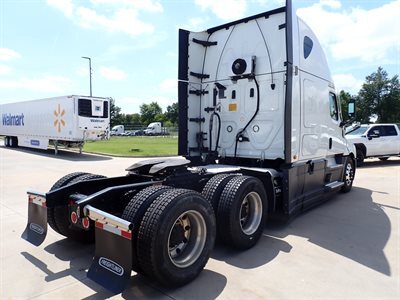 2022 Freightliner CASCADIA 126