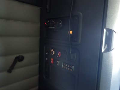 2022 Freightliner CASCADIA 126