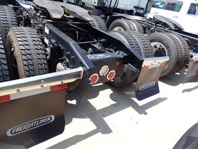 2022 Freightliner CASCADIA 126