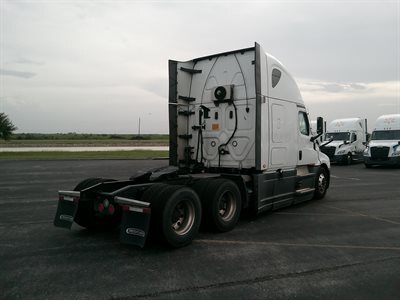 2022 Freightliner CASCADIA 126