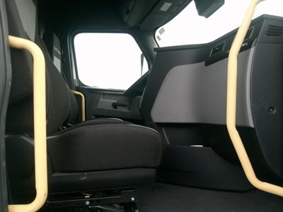2022 Freightliner CASCADIA 126