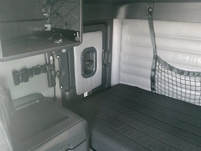 2022 Freightliner CASCADIA 126