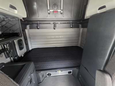 2022 Freightliner CASCADIA 126