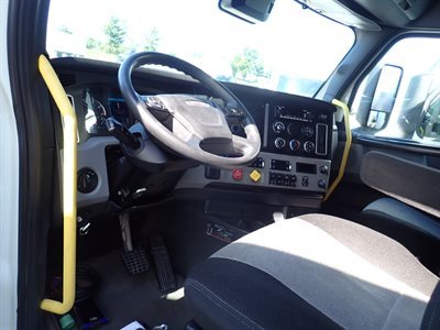 2022 Freightliner CASCADIA 126