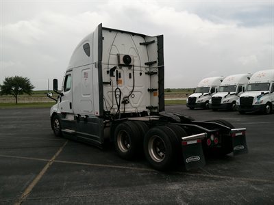 2022 Freightliner CASCADIA 126