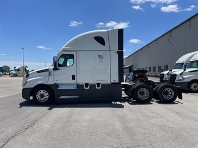 2022 Freightliner CASCADIA 126