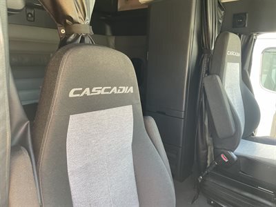 2022 Freightliner CASCADIA 126